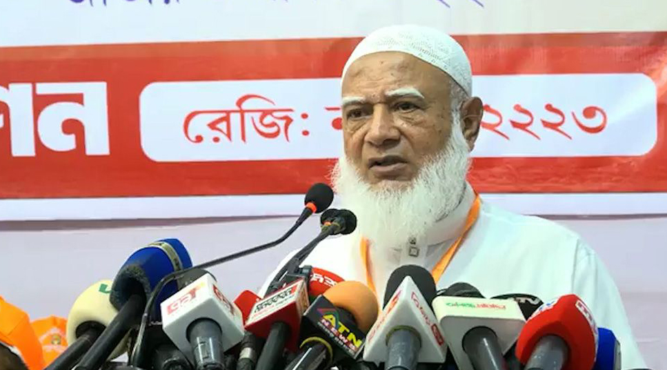 সরিষার মধ্যেই ভূত, এই সরকার তা তাড়াতে পারবে না’ : বিরোধীদলীয় নেতা