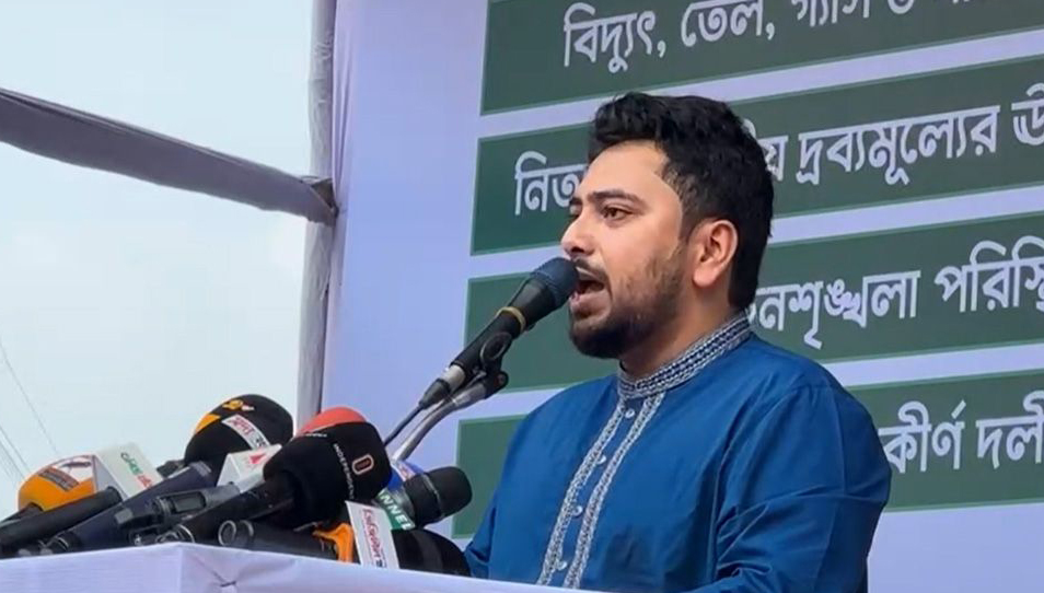 লংমার্চে বাধা দিলে ৬ দফা দাবি ১ দফায় পরিণত হবে: নাহিদ ইসলাম