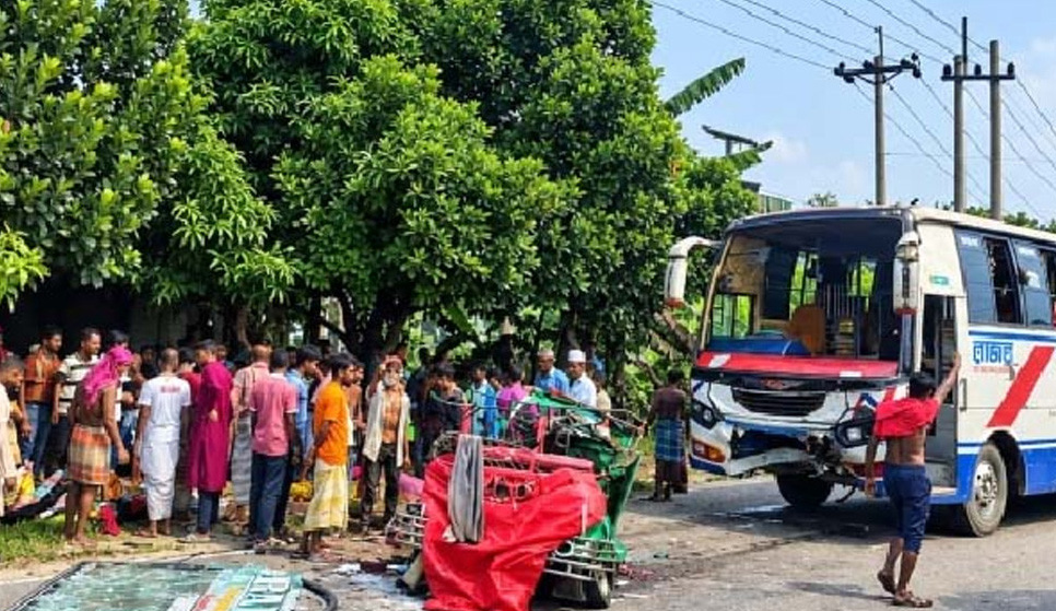 ময়মনসিংহে বাস-অটোরিকশার সংঘর্ষে নিহত ৭