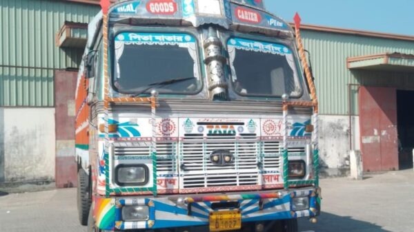 বেনাপোল বন্দরে মিথ্যা ঘোষনার ১১ লাখ পিচ ব্রেড জব্দ