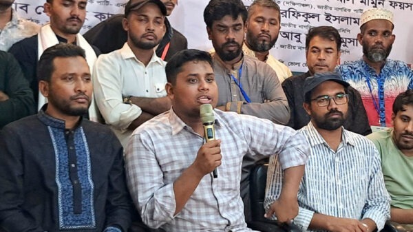 ড. মুহাম্মদ ইউনূসকেই জুলাই সনদের আদেশ জারি করতে হবে: হাসনাত আব্দুল্লাহ