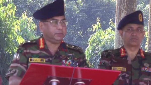 নারীদের বাদ দিয়ে উন্নয়ন সম্ভব নয়: সেনাপ্রধান ওয়াকার-উজ-জামান