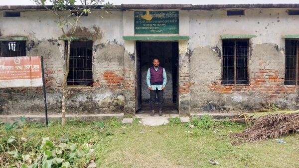 মোরেলগঞ্জে মরণঝুঁকিতে স্বাস্থ্য সেবা! পুটিখালী কমিউনিটি ক্লিনিকের ভবন ভেঙে পড়ার আশঙ্কা, দ্রুত নতুন ভবন নির্মাণের দাবি