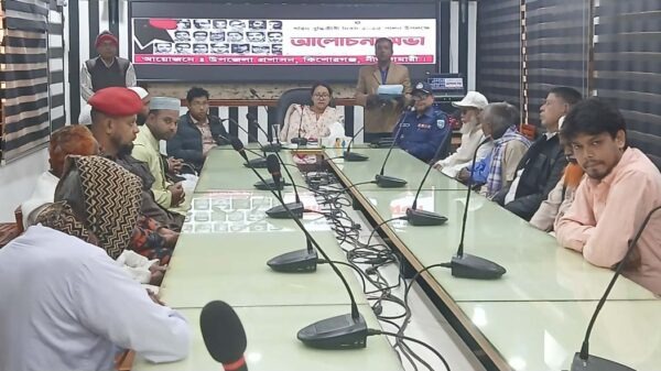 কিশোরগঞ্জে যথাযোগ্য মর্যাদায়  শহীদ বুদ্ধিজীবি দিবস উদযাপন 