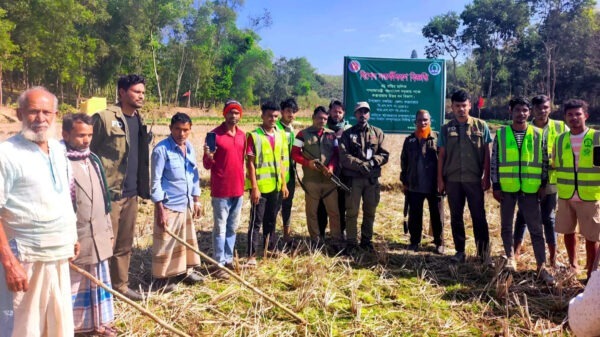 চকরিয়ার কাকারায় বন বিভাগের অভিযানে অর্ধকোটি টাকার বনভূমি উদ্ধার